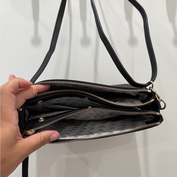 Lo & Sons Pearl Crossbody in Black - Picture 7 of 16